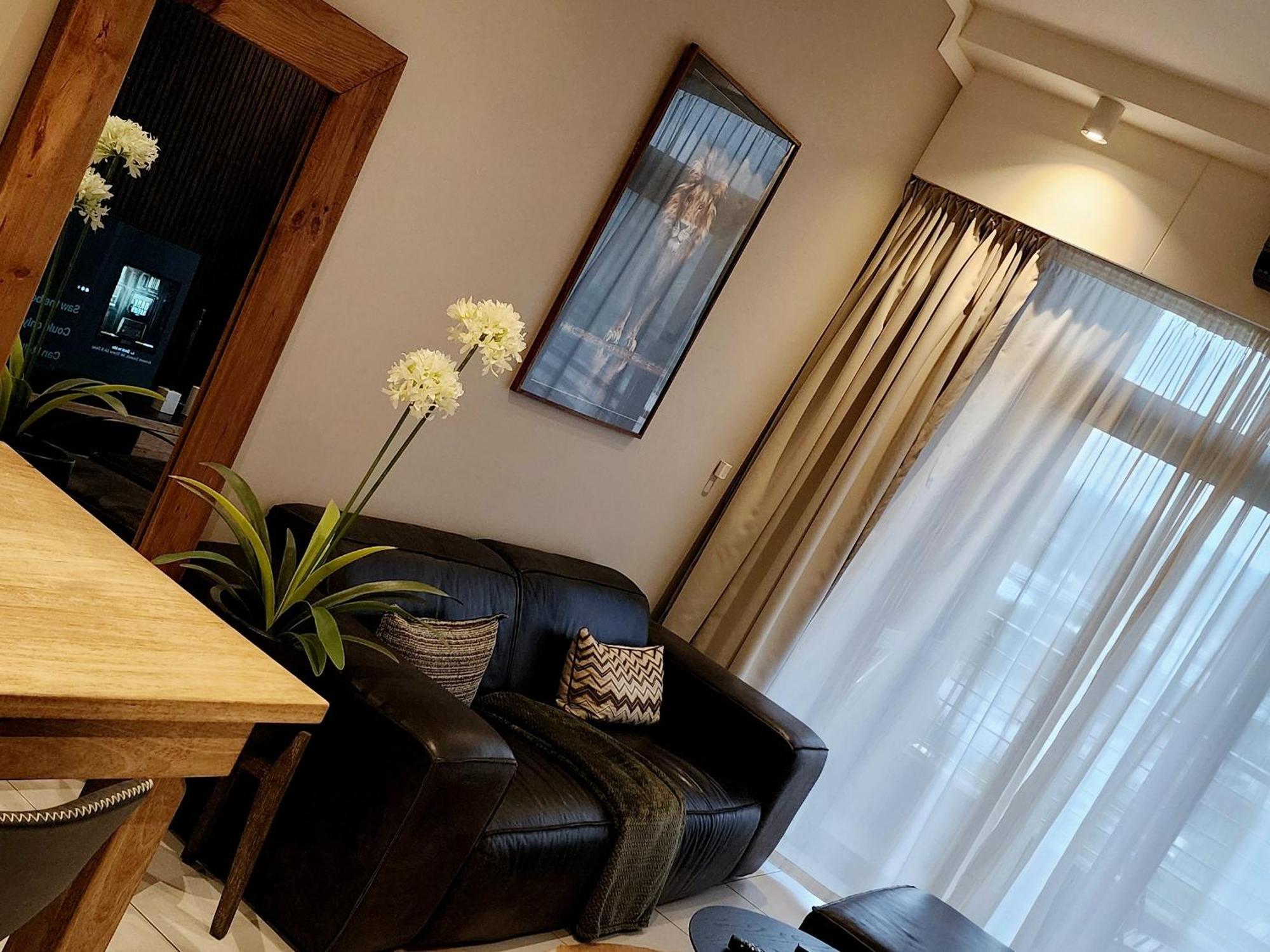 Appartement Menlyn Maine Trilogy 10th Floor With Balcony