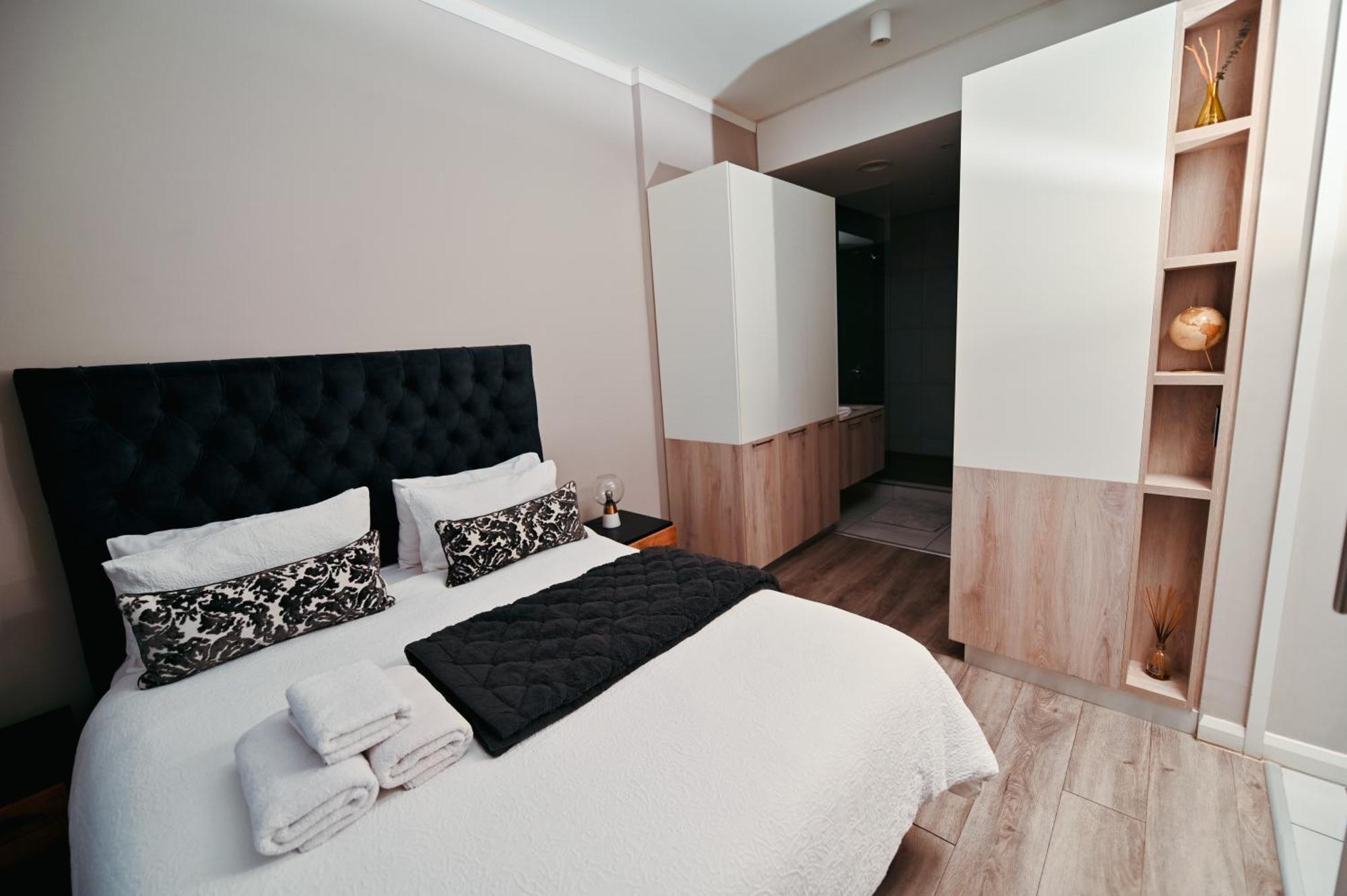 Appartement Menlyn Maine Trilogy 10th Floor With Balcony *