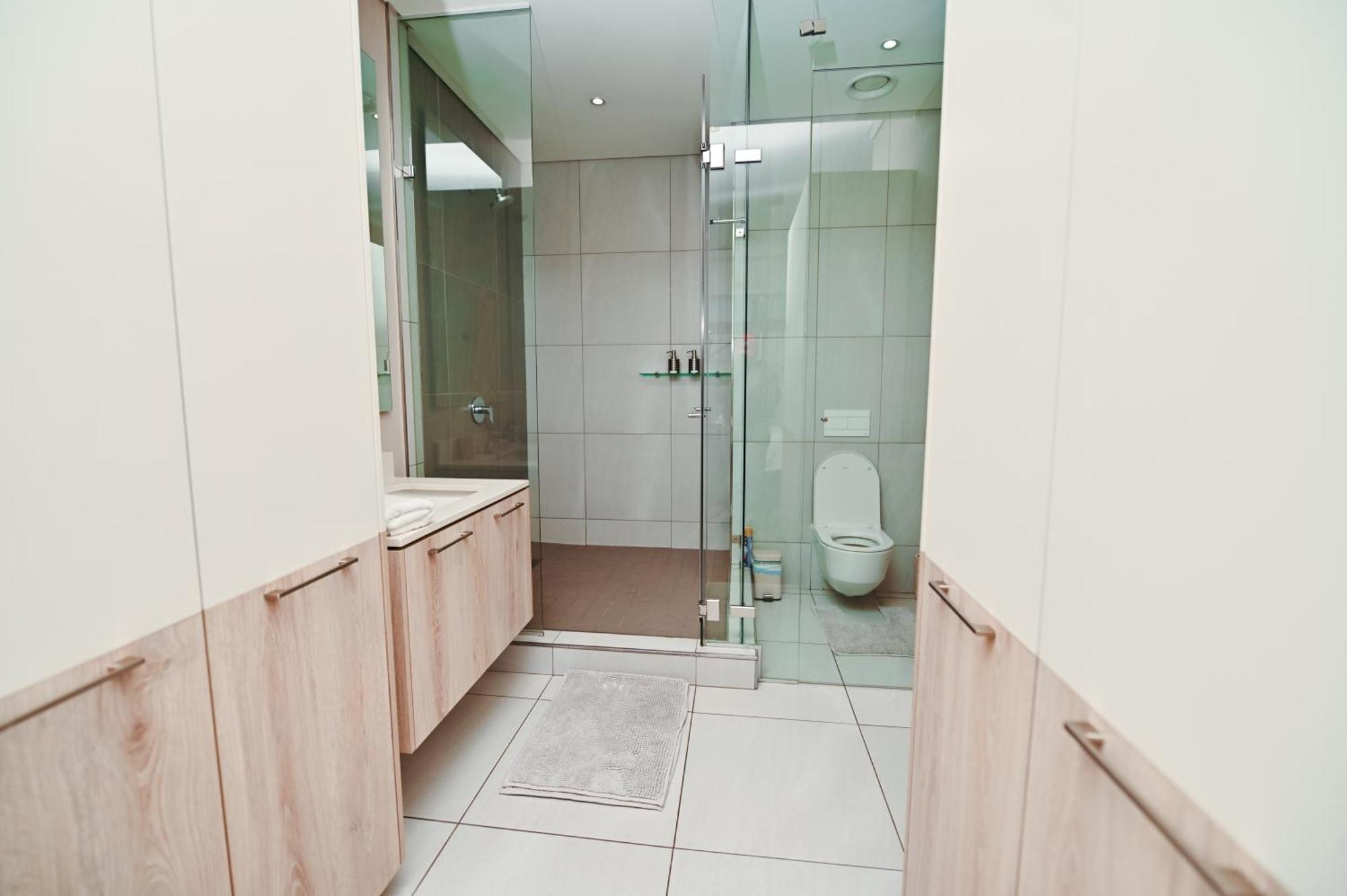 Menlyn Maine Trilogy 10th Floor With Balcony * Pretoria-Noord